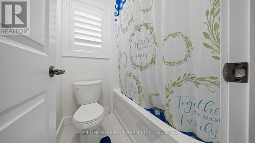 93 Gillespie Drive, Brantford, ON - Indoor Photo Showing Bathroom