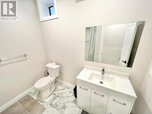 23 Forfar Avenue, Kitchener, ON - Indoor Photo Showing Bathroom