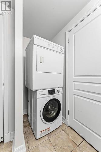 808 - 200 Besserer Street, Ottawa, ON - Indoor Photo Showing Laundry Room