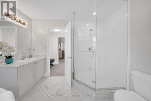 31 Prady Lane, New Tecumseth, ON - Indoor Photo Showing Bathroom