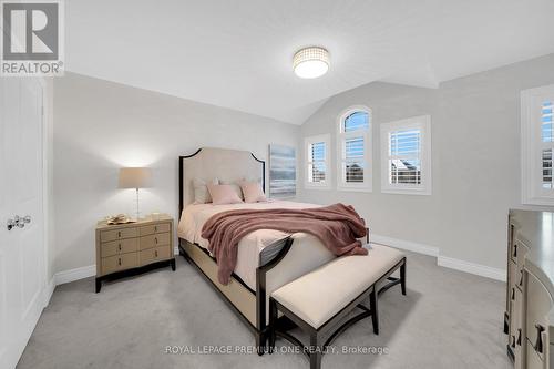 31 Prady Lane, New Tecumseth, ON - Indoor Photo Showing Bedroom