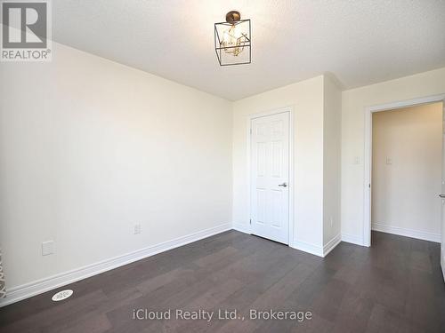 3069 Preserve Drive, Oakville, ON - Indoor Photo Showing Other Room