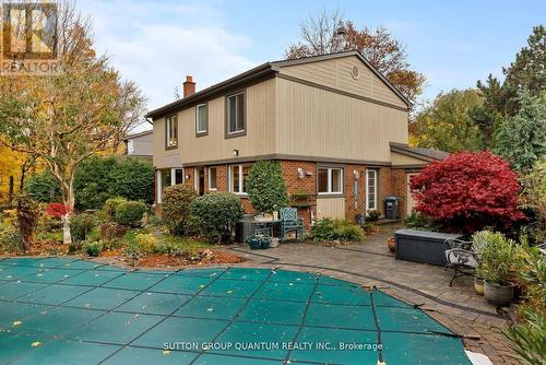 2977 Inlake Court, Mississauga, ON - Outdoor With In Ground Pool