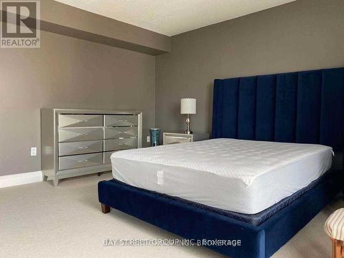 605 - 1071 Queens Avenue, Oakville, ON - Indoor Photo Showing Bedroom
