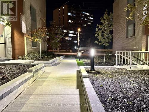 512 - 5131 Sheppard Avenue E, Toronto, ON - Outdoor