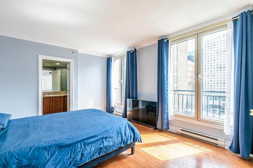 Bedroom - 5H-1210 Boul. De Maisonneuve O., Montréal (Ville-Marie), QC - Indoor Photo Showing Bedroom