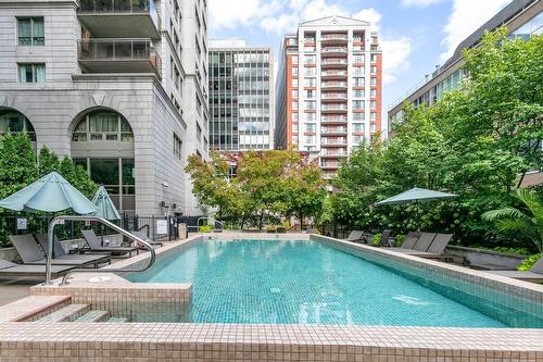 Pool - 5H-1210 Boul. De Maisonneuve O., Montréal (Ville-Marie), QC - Outdoor With In Ground Pool