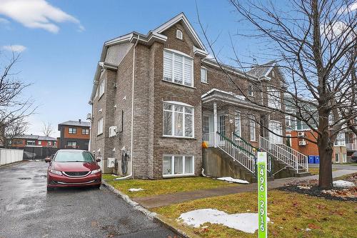 1232 Boul. Roberval E.  Longueuil (Le Vieux-Longueuil), QC J4M 2X7