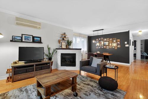 Salon - 1232 Boul. Roberval E., Longueuil (Le Vieux-Longueuil), QC - Indoor Photo Showing Living Room With Fireplace