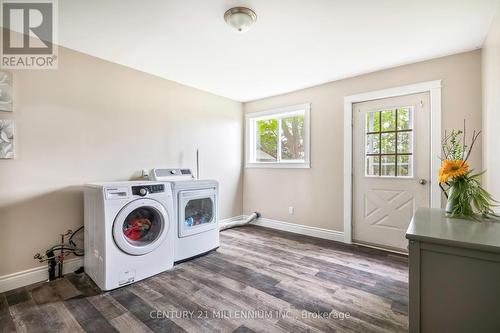 185452 Grey Road 9 Road, Southgate, ON - Indoor Photo Showing Laundry Room