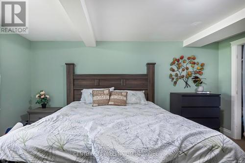 185452 Grey Road 9 Road, Southgate, ON - Indoor Photo Showing Bedroom