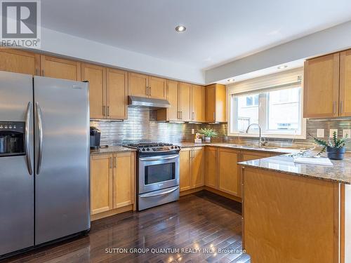 50 Rosewood Avenue, Mississauga, ON - Indoor Photo Showing Kitchen With Double Sink