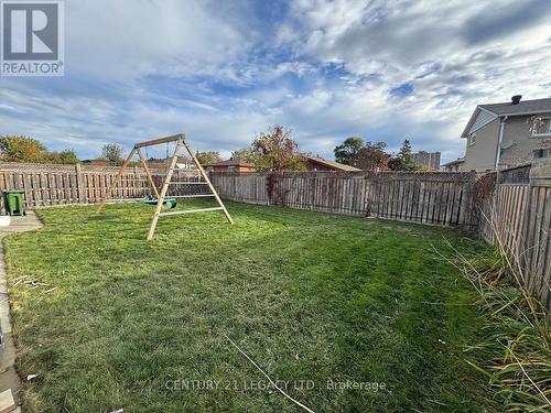 15 Vange Crescent, Toronto, ON - Outdoor