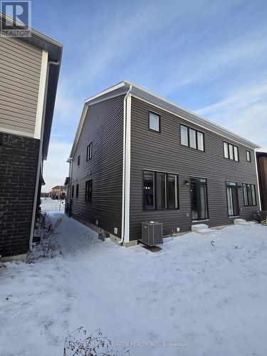 50 Sunflower Crescent, Thorold, ON - Outdoor With Exterior