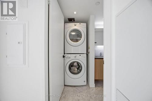 2901 - 70 Queens Wharf Road, Toronto, ON - Indoor Photo Showing Laundry Room