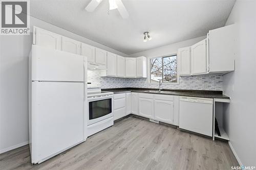 803 Carr Place, Prince Albert, SK - Indoor Photo Showing Kitchen
