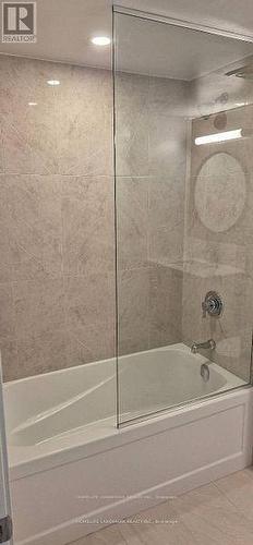 1807 - 771 Yonge Street, Toronto, ON - Indoor Photo Showing Bathroom