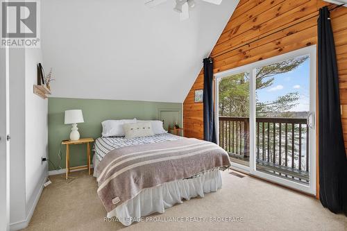 1107 Wood Duck Lane, Frontenac (Frontenac South), ON - Indoor Photo Showing Bedroom