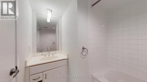3111 - 36 Lee Centre Drive, Toronto, ON - Indoor Photo Showing Bathroom