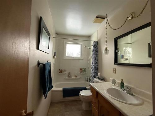 223627 Airport Road E, Swan River, MB - Indoor Photo Showing Bathroom