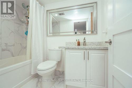 1907 - 145 Hillcrest Avenue, Mississauga, ON - Indoor Photo Showing Bathroom