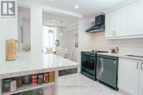 1907 - 145 Hillcrest Avenue, Mississauga, ON - Indoor Photo Showing Kitchen With Upgraded Kitchen