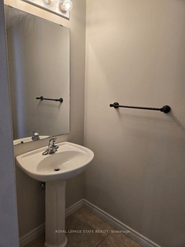 71 Cobblestone Drive, Brant, ON - Indoor Photo Showing Bathroom