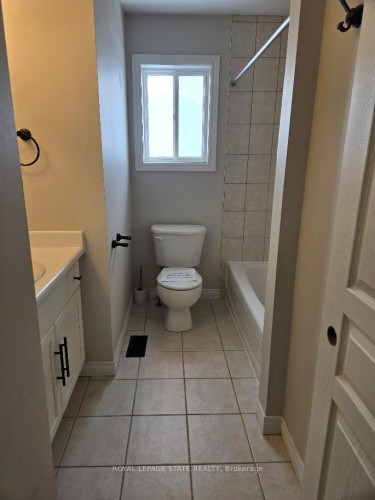 71 Cobblestone Drive, Brant, ON - Indoor Photo Showing Bathroom