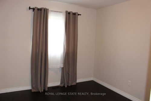 27 Waterbridge Street, Hamilton, ON - Indoor Photo Showing Other Room