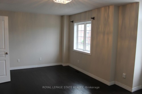 27 Waterbridge Street, Hamilton, ON - Indoor Photo Showing Other Room