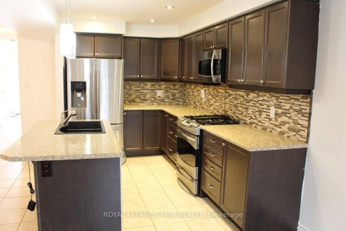 27 Waterbridge Street, Hamilton, ON - Indoor Photo Showing Kitchen With Double Sink With Upgraded Kitchen