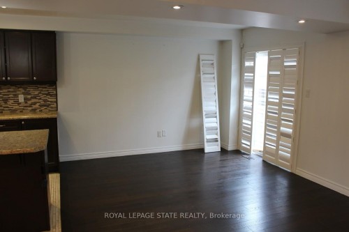 27 Waterbridge Street, Hamilton, ON - Indoor Photo Showing Other Room