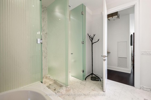 1804-88 Davenport Road, Toronto, ON - Indoor Photo Showing Bathroom