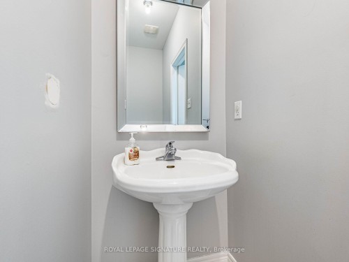 27 Permafrost Drive, Brampton, ON - Indoor Photo Showing Bathroom