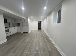 Bsmnt-552 Monteith Avenue S Oshawa, ON L1J 1C9