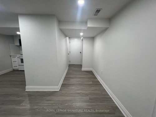 Bsmnt-552 Monteith Avenue S, Oshawa, ON - Indoor Photo Showing Other Room