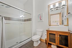 Ensuite bathroom - 