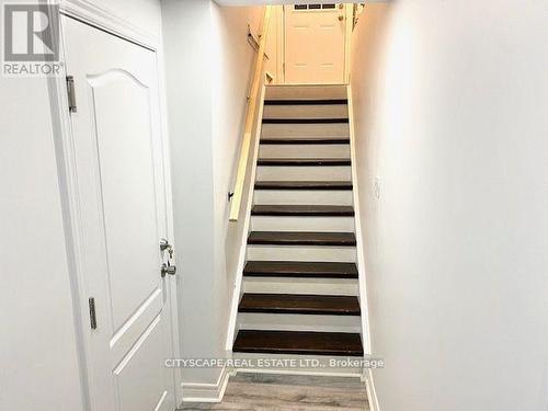 2B - 6421 Donway Drive, Mississauga, ON - Indoor Photo Showing Other Room