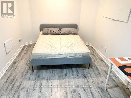 2B - 6421 Donway Drive, Mississauga, ON - Indoor