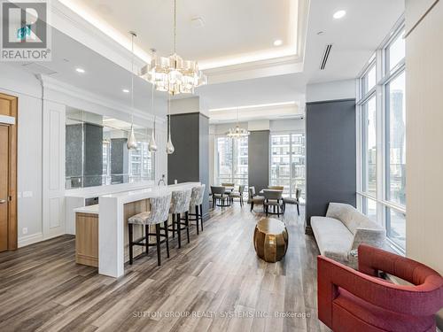 3206 - 36 Elm Drive W, Mississauga, ON - Indoor Photo Showing Dining Room