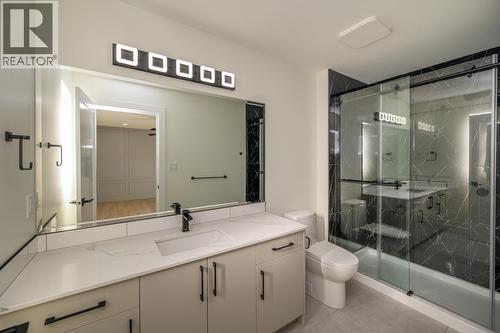 #1202 2395 Rowe Street, Prince George, BC - Indoor Photo Showing Bathroom