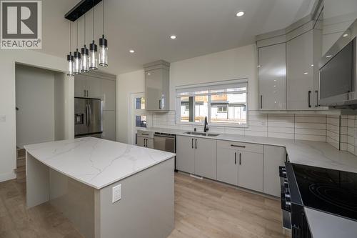 #1202 2395 Rowe Street, Prince George, BC - Indoor Photo Showing Kitchen With Double Sink With Upgraded Kitchen