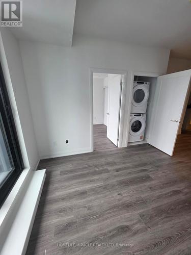 2606 - 20 Soudan Avenue, Toronto, ON - Indoor Photo Showing Laundry Room