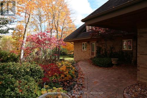 13867 Woodbine Avenue, Whitchurch-Stouffville, ON - Outdoor