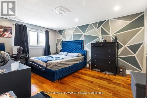 15 Thistle Ridge Drive Ne, Vaughan, ON - Indoor Photo Showing Bedroom