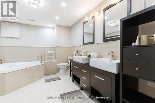 15 Thistle Ridge Drive Ne, Vaughan, ON - Indoor Photo Showing Bathroom