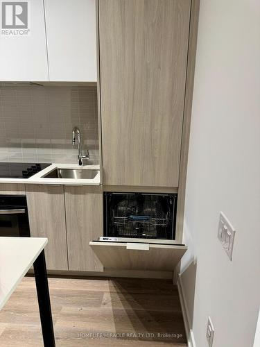1711 - 395 Square One Drive, Mississauga, ON - Indoor Photo Showing Kitchen With Double Sink