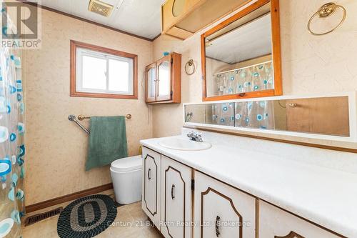3338 Cox Drive, Severn, ON - Indoor Photo Showing Bathroom