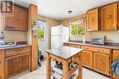 3338 Cox Drive, Severn, ON - Indoor Photo Showing Kitchen