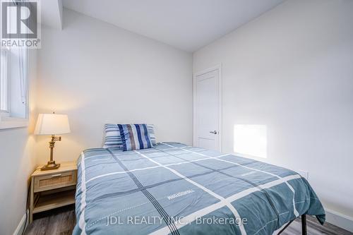 6 - 5 Sorauren Avenue, Toronto, ON - Indoor Photo Showing Bedroom